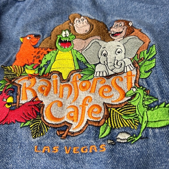 Kids Rainforest Cafe Las Vegas Denim Jacket Animal Embroidery On Back Size XS - Picture 8 of 9